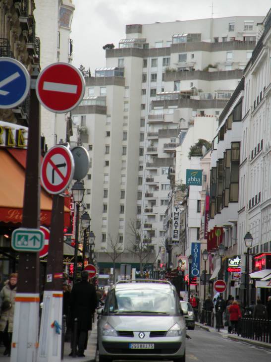  la rue de la Gaîté, Montparnasse